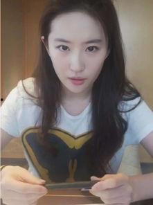 吃瓜直播不出镜,幕后主播不露脸的神秘世界